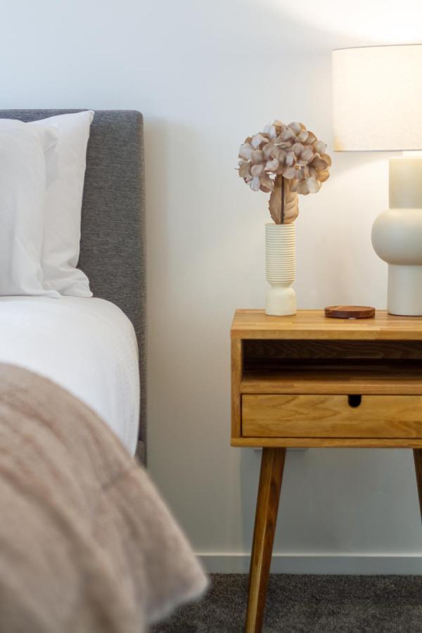 Nature'S Haven 2 Bed 2 Bath W/Carpark Christchurch Bagian luar foto